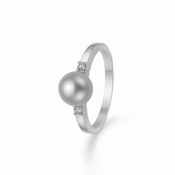 Fingerring i 14 karat hvidguld med perle og brillianter fra Guld & Sølv Design