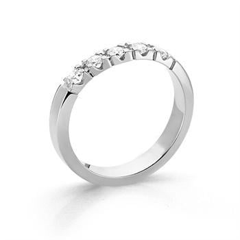 Nuran 9 kt hvidguld diamant alliance ring, fra Nuran Classic serien med 5 stk 0,04 ct diamanter Wesselton / SI