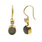 Forgyldte perle �reh�nger fra Carr� Archive collection