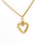 Forgyldt s�lv hjerte vedh�ng fra Carr� Jewellery