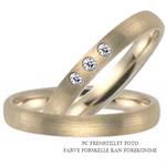 14 karat silkemat r�dgulds ringe med 3 stk 0,01 ct brillant