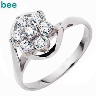 9 karat hvidgulds fingerring m/ 7 stk zirkonia