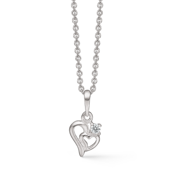 Smukt sølv hjertevedhæng med et lille hjerte inden i, samt zirconia. Kæde på 45 cm medfølger fra Støvring Design