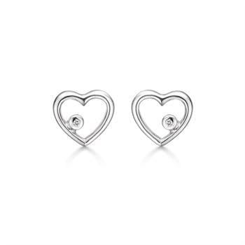 Støvring Design's smukke forgyldte ørestikker, 8 mm hjerter med lille 0,005 karat diamant (OBS sølv på billedet)