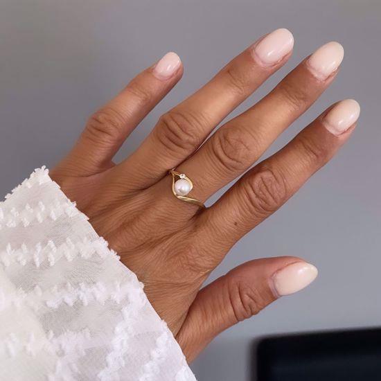 Guldring - 8 kt. med zirkonia og perle