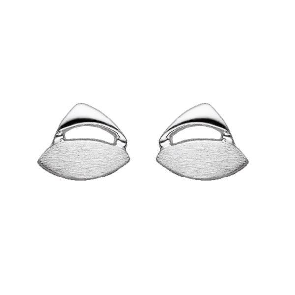 Støvring Design\'s smarte sølv ørestikker, blank trekant og matteret øje