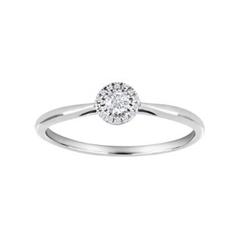 Siersbøl's Smuk ring i 14 kt hvidguld med elegant roset á glitrende 0,105 kt diamanter.