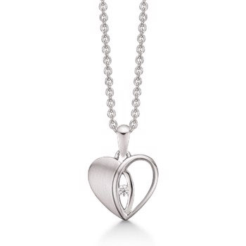 Støvring Design's Elegant hjerte, halvt åbent og halvt lukket - med en glimtende hvid zirkonia i midten