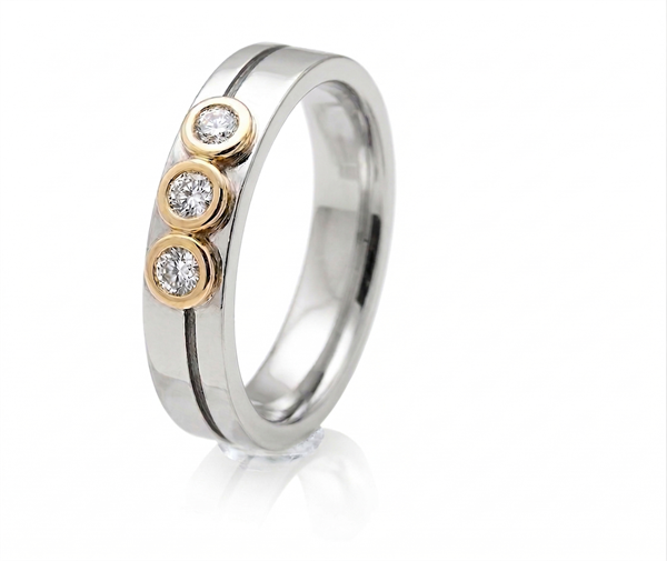 Randers Sølv damering – Sølv med zirkonia og gulddetaljer