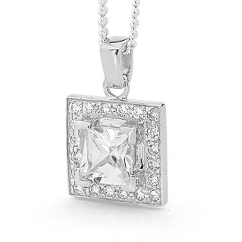 Smukt firkantet vedhæng i sterling sølv med elegante zirkonia. Leveres med 45 cm kæde fra Bee Jewelry