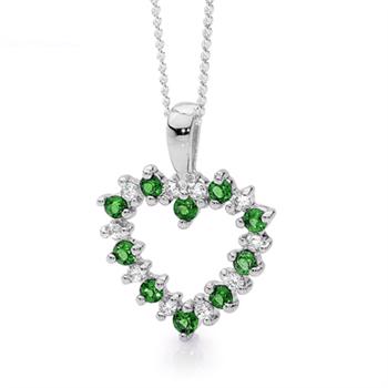Smukt sølv hjerte vedhæng med zirkonia og smaragd. fra Bee Jewelry