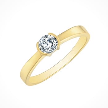 8 karat Guld ring med glitrende sten, fra Støvring design