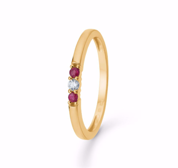 Guldring - 8 kt. med zirkonia og rubin