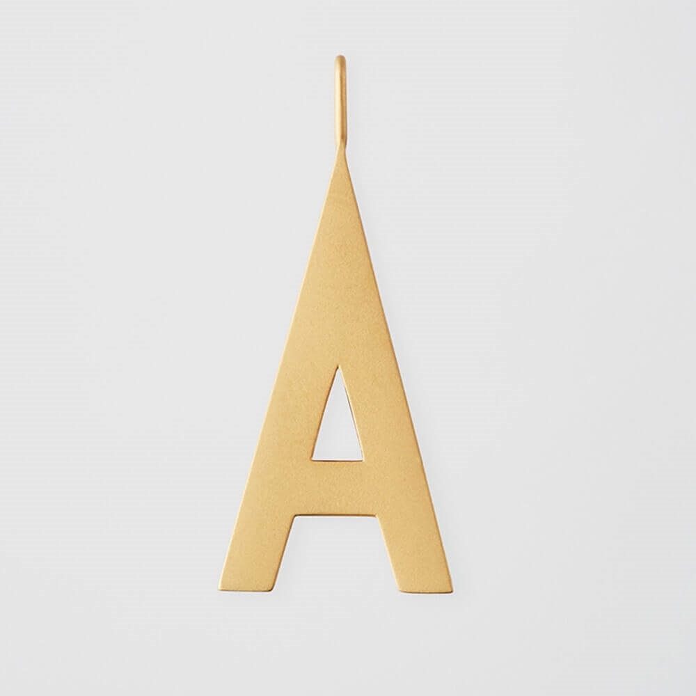 vant indtil nu har Arne Jacobsen bogstav vedhæng i mat forgyldt sølv, 30 mm