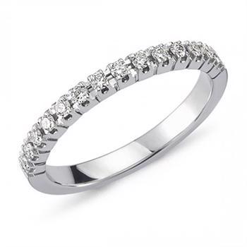 Nuran 14 kt hvidguld alliance ring med 14 diamanter, fra Pera ringe serien totalt  0,21 ct diamanter Wesselton / SI