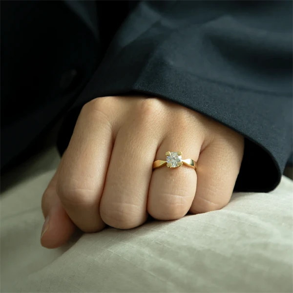 Dame ring, 8k guld m/1,0 ct Labgrown , fra Aagaard