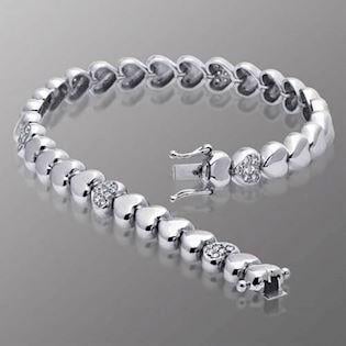 Hjerte armbånd i 14 karat hvidguld med 0,49 carat diamanter