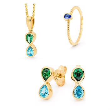 Elegant smykkesæt i 9 karat guld med vedhæng, øreringe og fingerring. Alle smukt besat med blå og grønne zirkonia. fra Bee Jewelry