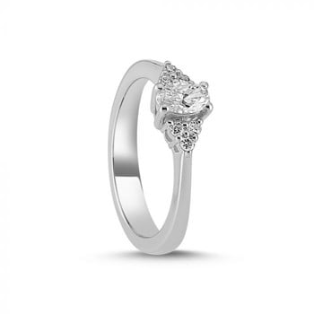 14 kt hvidguld Dahlia ring med i alt 0,35 ct diamanter Wesselton SI