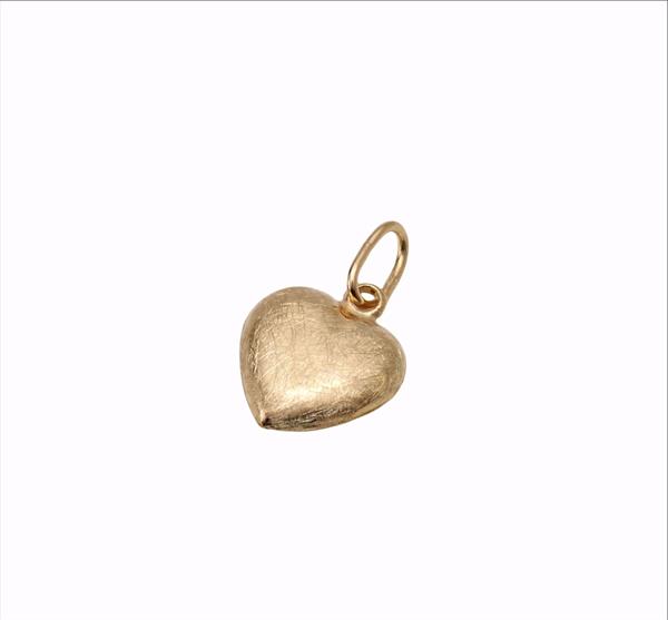 Guldvedhæng - 8kt. hjerte mat - 8,5 x 8,5 mm