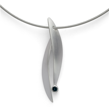 925/- vedhæng, satin mat, topaz london blå 0,13 ct, fra Bastian Inverun