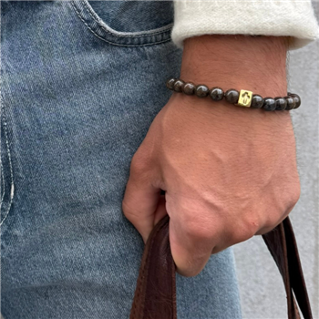Armbånd i forgyldt stål med bronzite natursten og kors - 21 cm langt, fra Blicher Fuglsang