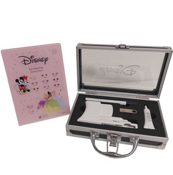 Disney display og pistol , fra Støvring Design