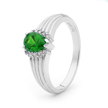 Smaragd ring, fra Bee
